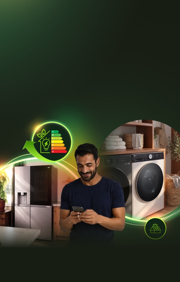Un uomo osserva gli elettrodomestici LG a basso consumo energetico dal suo smartphone in una casa moderna, con un frigorifero, una lavatrice e un'icona di efficienza energetica.