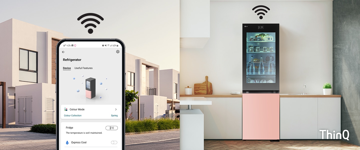 LG ThinQ frigorifero con controllo smartphone e Wi-Fi, situato in una cucina moderna accanto a una casa contemporanea.
