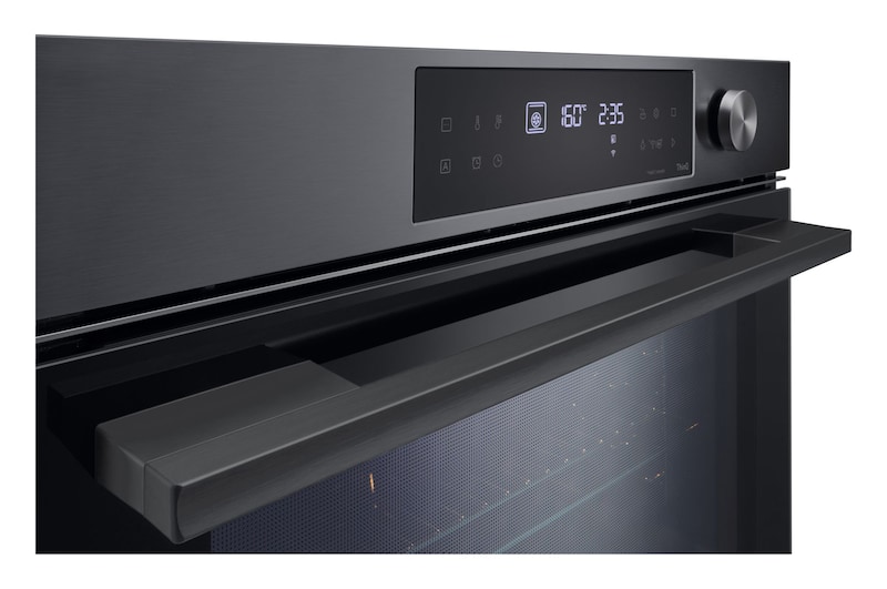 Dettaglio della maniglia e del display