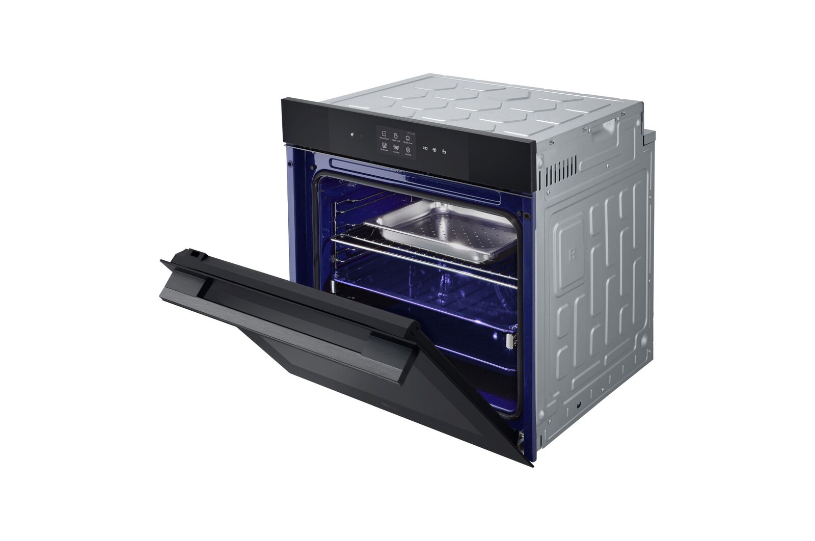 Foto di tre quarti rivolto verso sinistra con sportello semi aperto