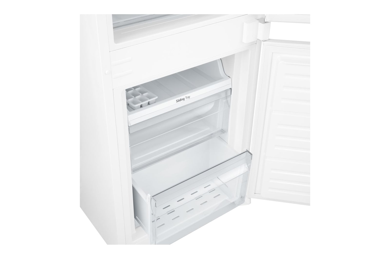 Dettaglio del freezer aperto con cassetti aperti
