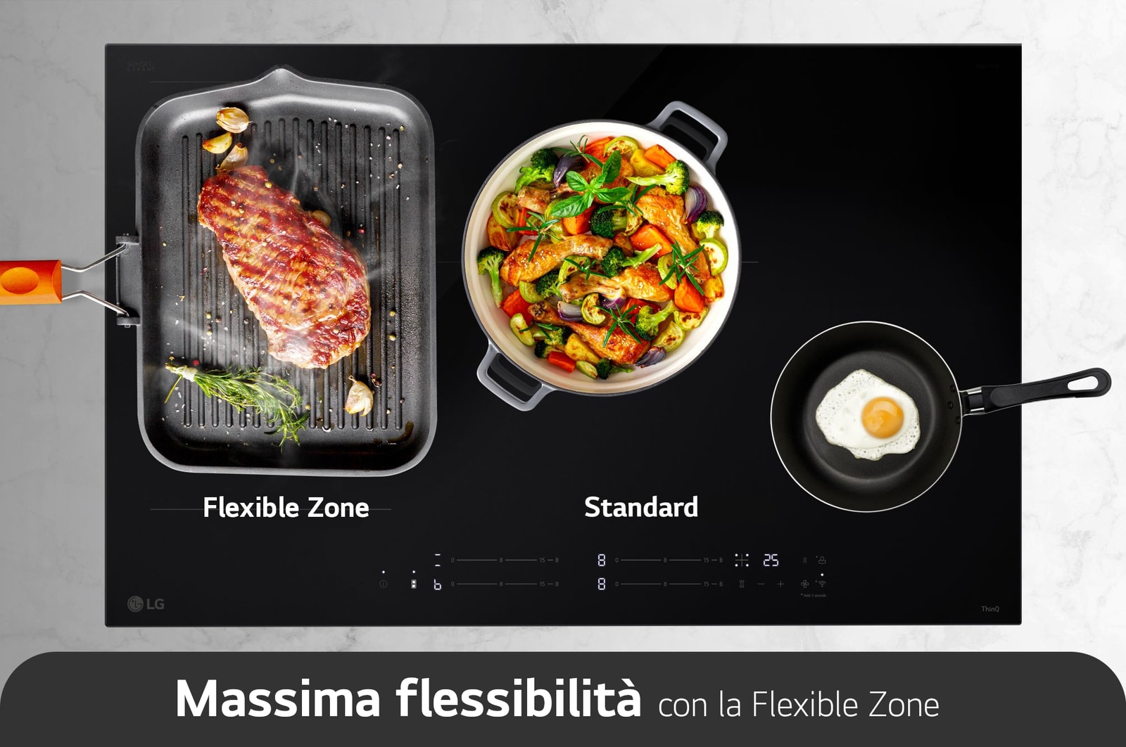 Foto del piano cottura con diverse padelle. A sinistra c'è una teglia che occupa due zone in modalità Flex, mentre a destra ci sono due padelle, una su ciascuna zona, in modalità standard.
