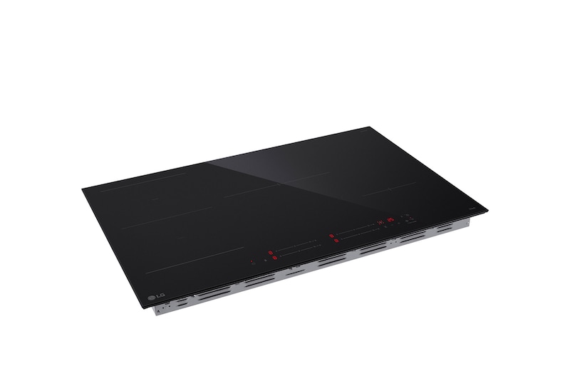 Foto in prospettiva frontale del piano cottura.