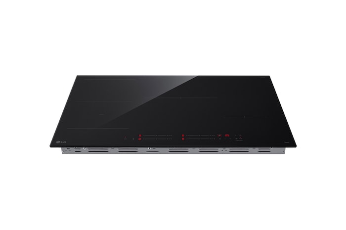 Foto angolata verso destra del piano cottura.