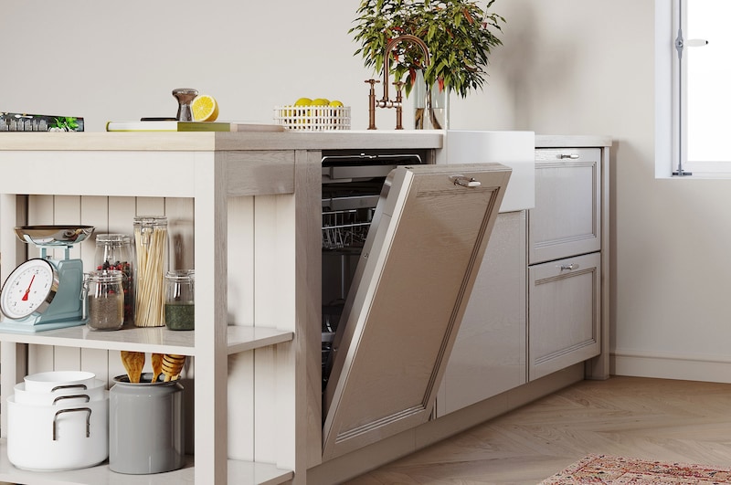 Foto cambientata di una cucina vista di lato con la lavastoviglie integrata