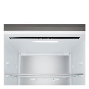 Frigorifero LG GBBS524APY, dettaglio interno superiore con luce LED e tecnologia Door Cooling+