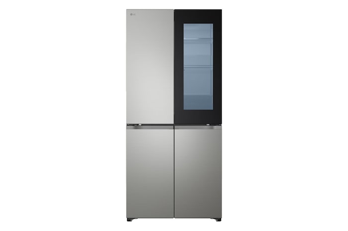Frigorifero Multidoor Slim Instaview LG GMVS30SEPY con pannello Instaview illuminato che mostra l’interno senza aprire la porta.