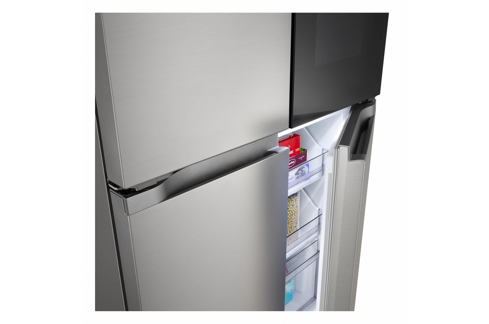 Frigorifero Multidoor Slim Instaview LG GMVS30SEPY con porta aperta e scomparti interni visibili per la conservazione degli alimenti.