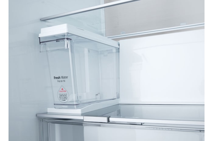 LG Frigorifero Syde-by-Side | Classe C, 628L | Wi-Fi, Dispenser senza allaccio, UVnano, Metal Fresh, Door Cooling | Metal Sorbet, GSLE91MBAC