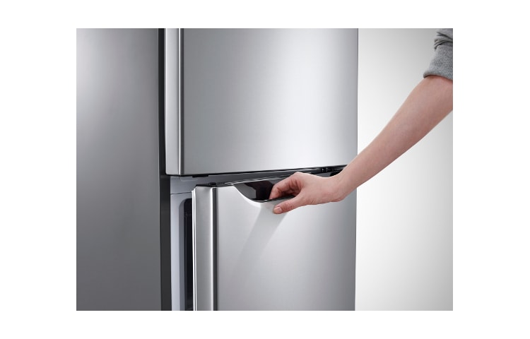 LG Frigorifero Combinato Total No Frost in  con il 20% di risparmio energetico con il Compressore LG. Colore Inox Premium., GBB539PZCWS