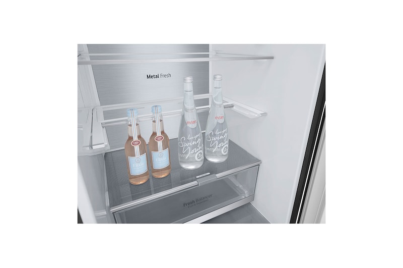 LG Frigorifero combinato | Classe A -12%, 384L | Wine Rack, Fresh Balancer & Converter, Centum System garantito 20 anni | Nero, GBB92MCB2P