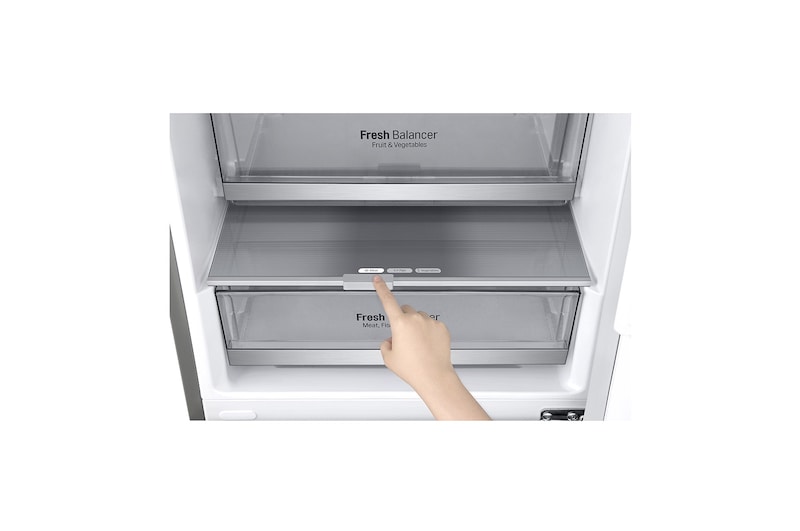 LG Frigorifero Combinato Centum System™ Classe energetica C -20% Maniglie integrate Display esterno LED Door Cooling, GBB92STBQP