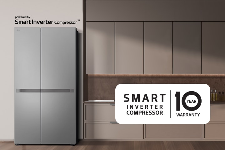 Frigorifero LG a doppia porta con compressore Smart Inverter, in una cucina moderna con mobili beige e pavimento in legno.