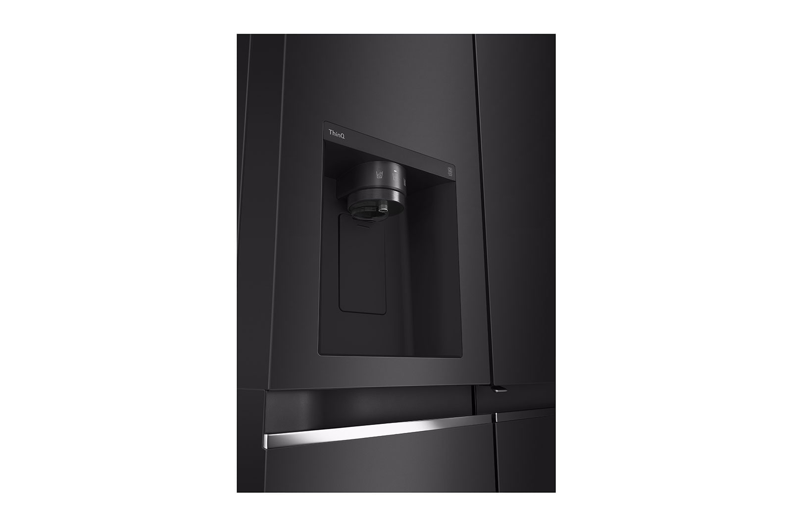 LG Frigorifero Side-by-Side Door-in-Door | Classe F, 635L | Wi-Fi, Dispenser con allaccio, Door&Linear Cooling, No frost | Nero, GSJV70WBTF
