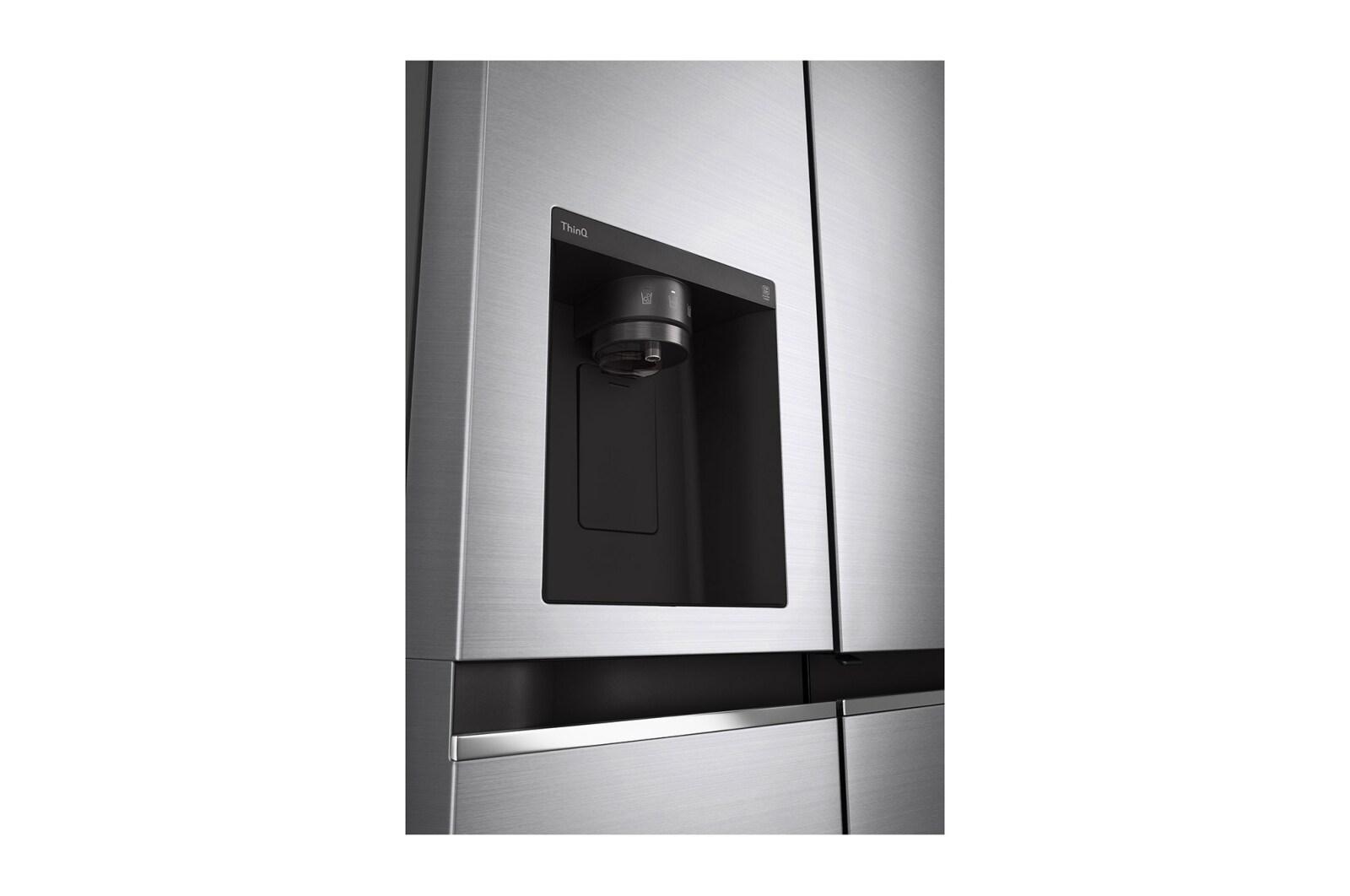 LG Frigorifero Side-by-Side Door-in-Door | Classe F, 635L | Wi-Fi, Dispenser senza allaccio, No frost | Inox, GSJV71PZTF