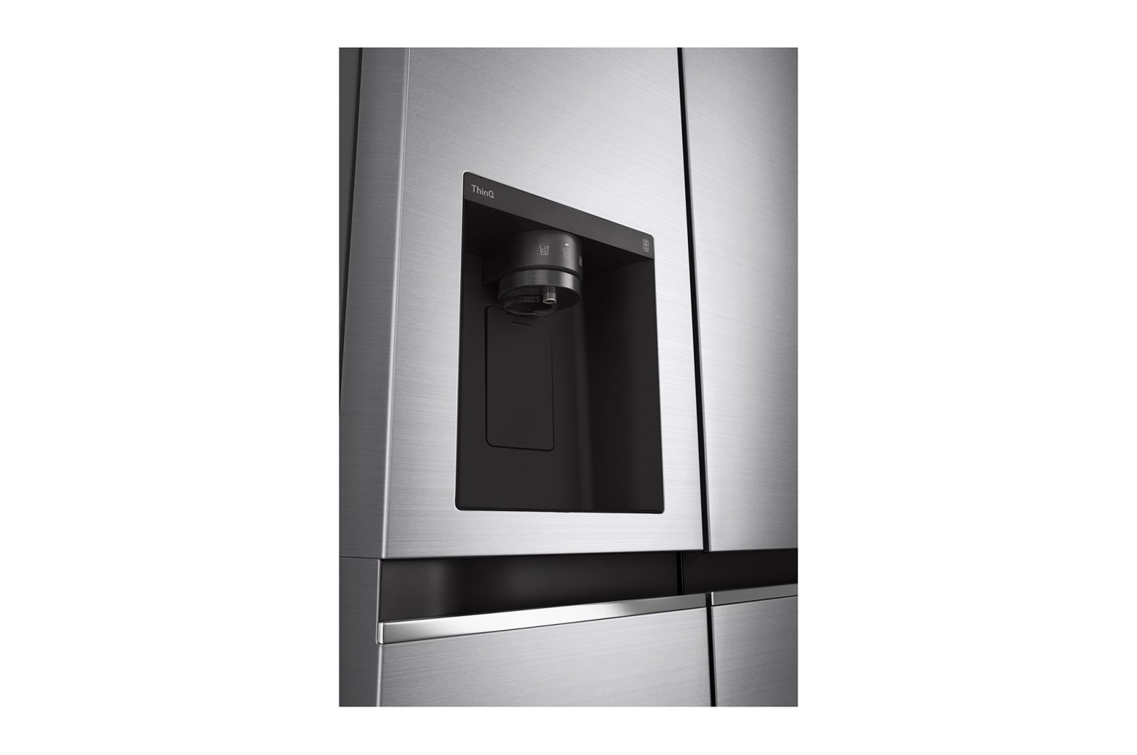 LG Frigorifero Side-by-Side | Classe F, 635L | Wi-Fi, Dispenser con allaccio, Door & Linear Cooling, No frost | Inox, GSLV70PZTM