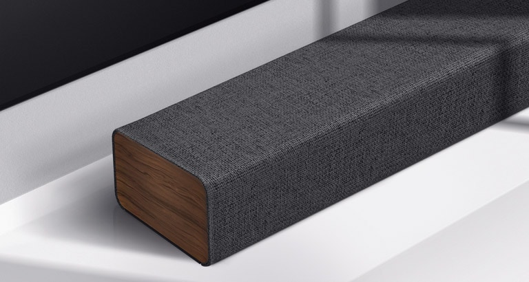 Ogni estremità sinistra delle 3 soundbar