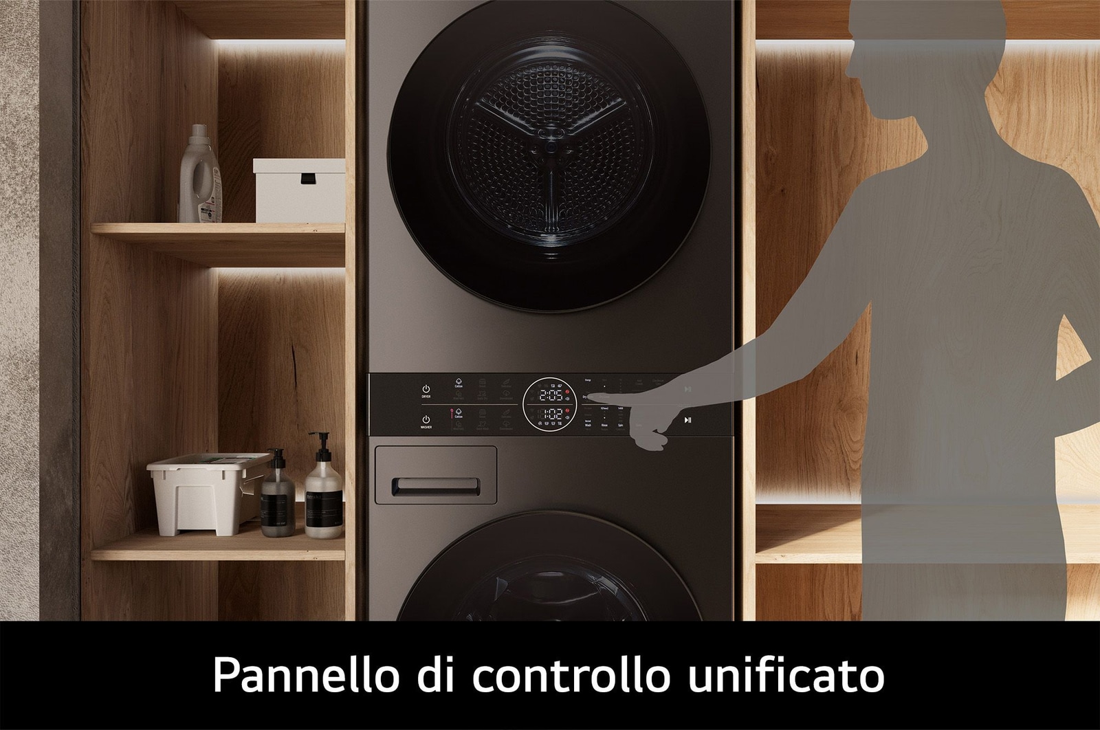 WashTower Colonna Bucato LG WT1210BBF con pannello di controllo unificato, utilizzata da una persona per selezionare un programma di lavaggio e asciugatura.
