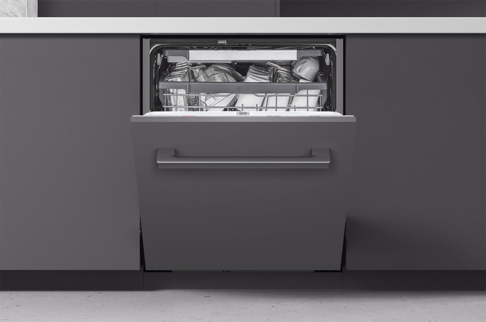 Foto frontale della lavastoviglie LG DB365TXS