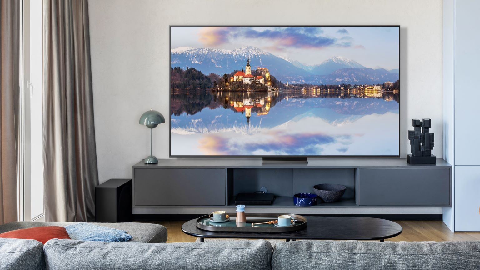 TV QNED evo con AI 