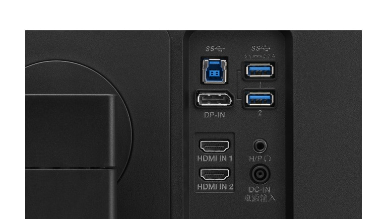 sono supportate diverse interfacce: DisplayPort, HDMI,USB 3.0, e porta di uscita delle cuffie