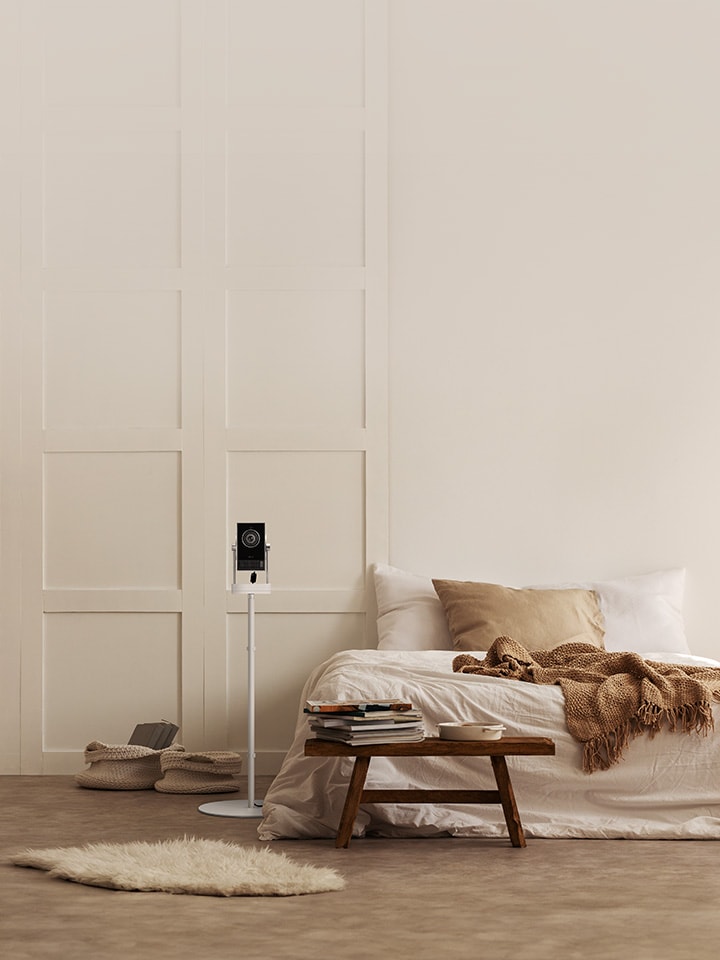 CineBeam Q stand CQS710PB ha mostrato immagini nella stanza da letto.
