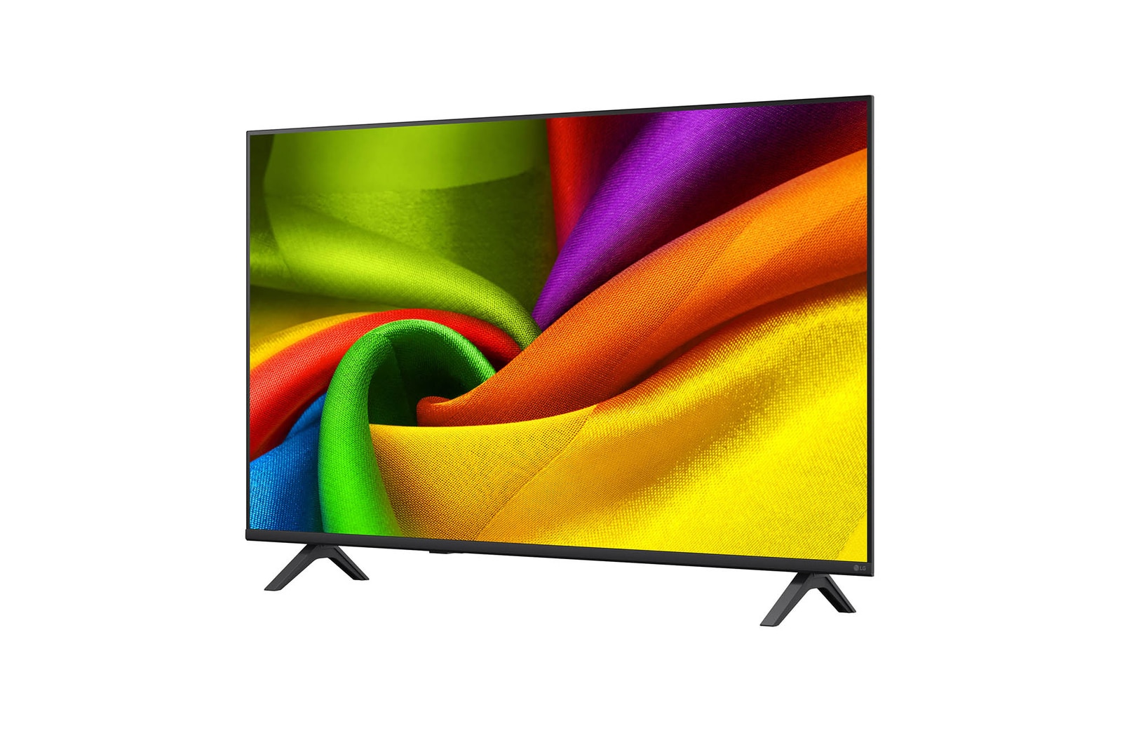 LG NANO 4K UHD AI NU85の第9世代alpha 7 AIプロセッサー4Kが、黄色い回路基板の中央で輝き、よりスマートで強力なAI処理を強調している。これにより、コントラストと奥行きが向上し、4K画像の鮮明さが向上する。