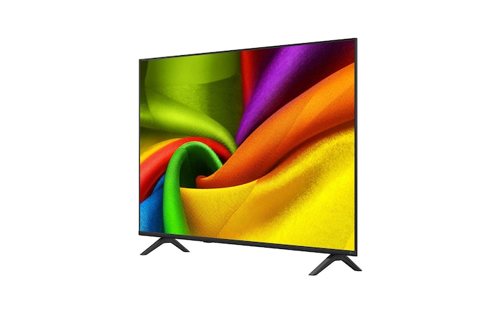 LG NANO 4K UHD AI NU85が、SDRとHDR10 Proを比較する分割風景画像でHDR10 Proの性能を示している。夕焼けの湖のシーンにおいて、より明るいハイライト、より深い陰影、強化されたコントラストを実現し、豊かなディテールと明瞭さを実現している。