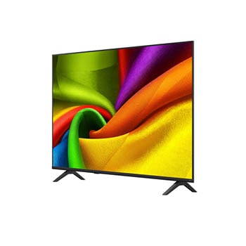 LG NANO 4K UHD AI NU85が、SDRとHDR10 Proを比較する分割風景画像でHDR10 Proの性能を示している。夕焼けの湖のシーンにおいて、より明るいハイライト、より深い陰影、強化されたコントラストを実現し、豊かなディテールと明瞭さを実現している。