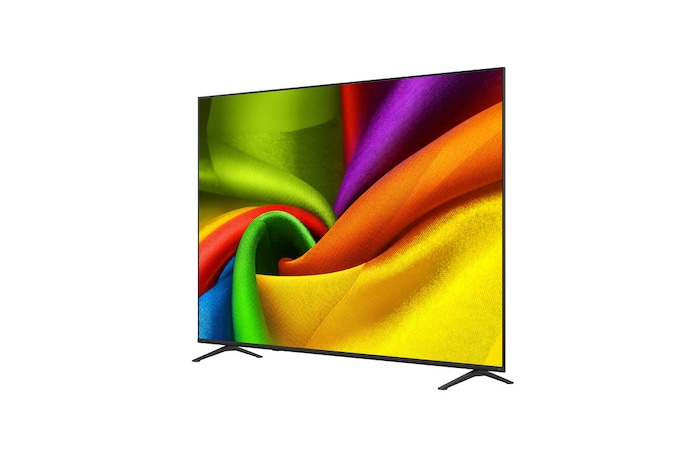 LG NANO 4K UHD AI NU85が、SDRとHDR10 Proを比較する分割風景画像でHDR10 Proの性能を示している。夕焼けの湖のシーンにおいて、より明るいハイライト、より深い陰影、強化されたコントラストを実現し、豊かなディテールと明瞭さを実現している。