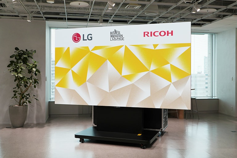 【株式会社リコー「RICOH BUSINESS INNOVATION LOUNGE TOKYO」様】