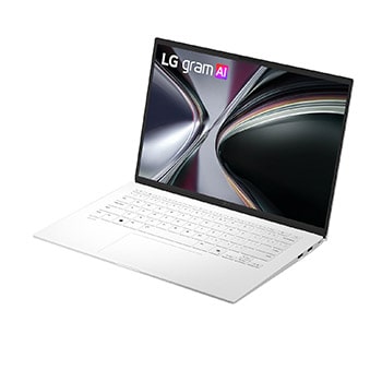 暗い背景の中に浮かぶ軽量なLG gramのノートパソコンが描かれており、そのスリムでコンパクトなデザインが強調されている画像。上部のテキストでは、17インチサイズで重量がわずか1,379gであることが強調され、左下にはMIL-STDの耐久性認証バッジが表示されており、軍用規格に基づく耐久テストをクリアしていることを示しています。