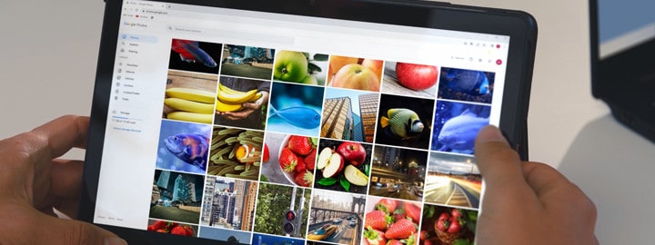 gram のスピーカーからの音が gram の周りの空間を包み込んでいる様子を示しています。