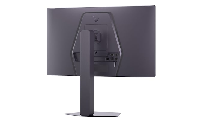 Gambar perbandingan yang menunjukkan transisi layar yang cepat berkat waktu respons 1ms (GtG), menghadirkan visual gameplay yang lebih halus dan responsif pada monitor gaming.