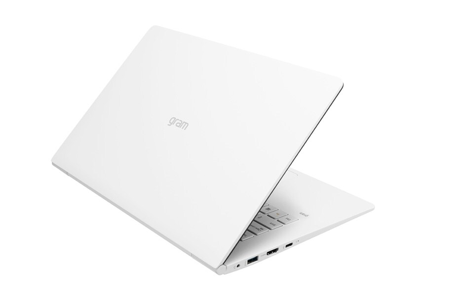 最初から余裕あるスペックをという方に。14.0インチ 995g/最大26時間
