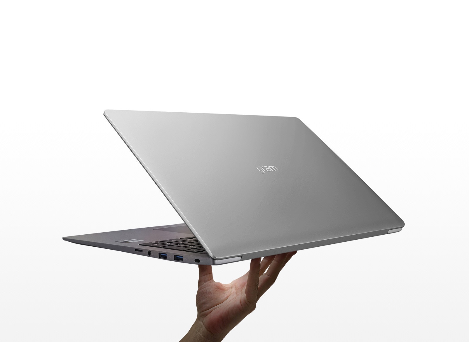 LG gram 17Z90N-VA52J（17インチ画面・1350g） LG gram 17Z90N-VA52J（17インチ画面・1350g） Amazon.co.jp: LG