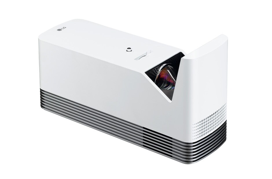 さらに進化した超短焦点モデル。わずか20cmの距離で120インチの