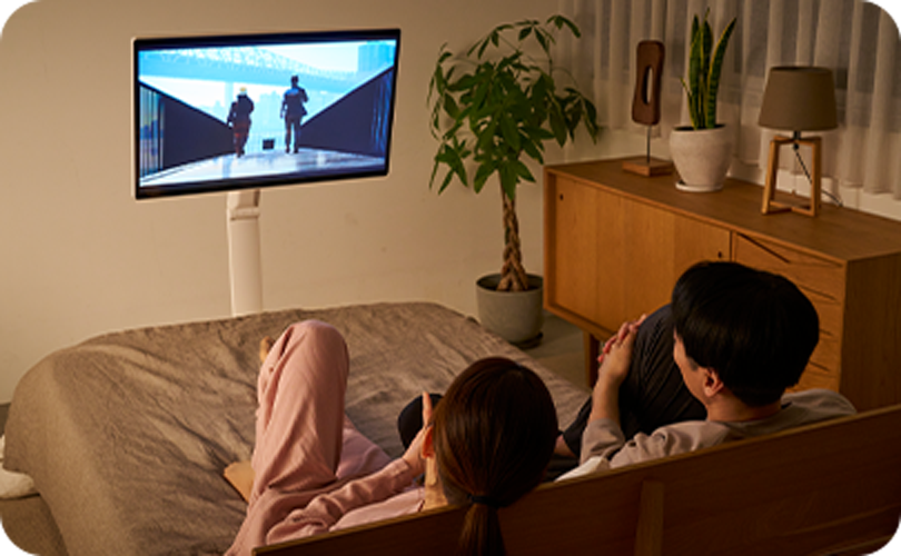 ベッドで寝ながらシアター。