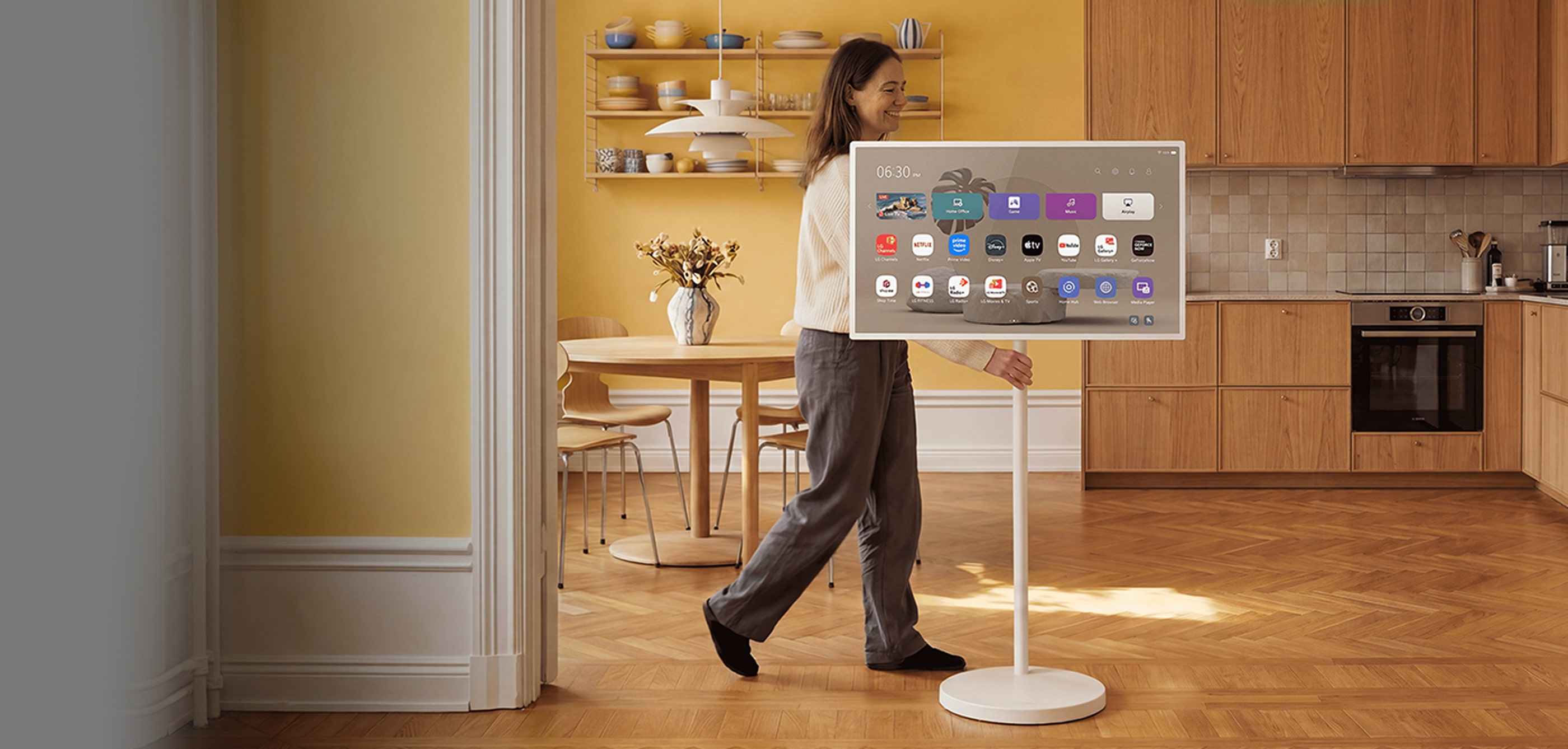 LG StanbyME2Max