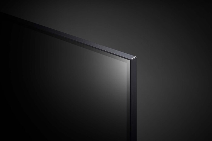 LG QNED TV、QNED90の上隅のクローズアップ画像