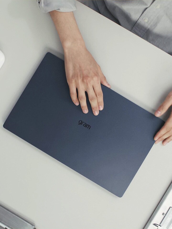LG gram 新モデルを見る。