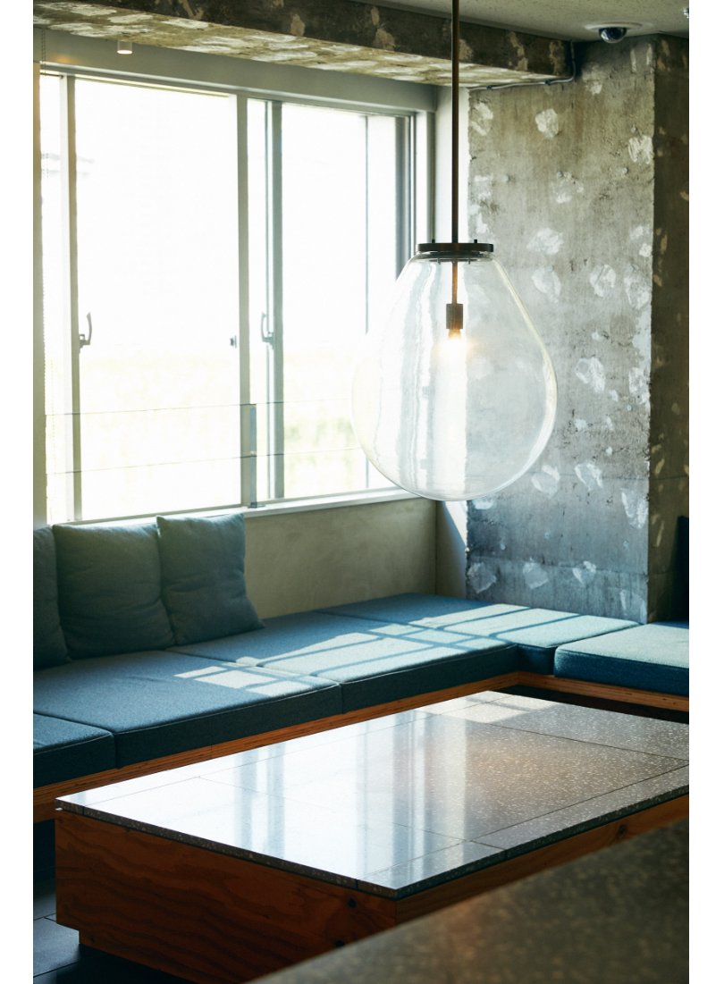 そして7階には『LDK』と名前がつけられたスペースも併設。心地よく日差しが差し込むLDKスペースでは仮眠をしたり食事をしたり、まさに自宅にいるかのようにくつろぐことが可能。