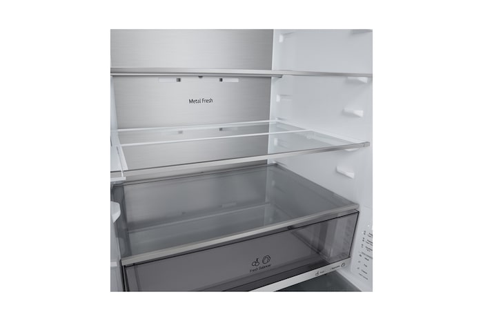 Холодильник с морозильной камерой LG (GC-B640FTBM); полка выделена синим цветом со стрелками вверх и вниз, справа –– сложенная полка с двумя бутылками воды