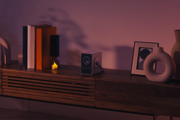 Видео LG CineBeam HU710PB.