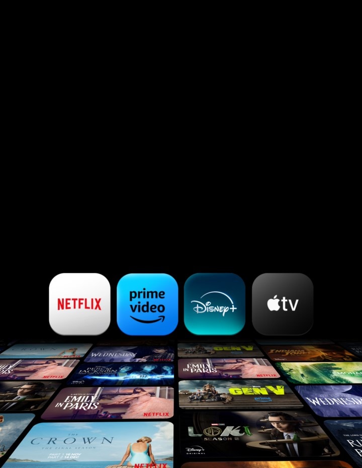 Netflix, Prime Video, Disney+ және Apple TV қосымшалары қара фонда бір-біріне қарама-қарсы пайда болады. Төменде алты қатардан тұратын эксклюзивті телесериалдар мен фильмдердің афишалары көрсетілген, олар әртүрлі көлденең және тік бағыттарда қозғалады. 