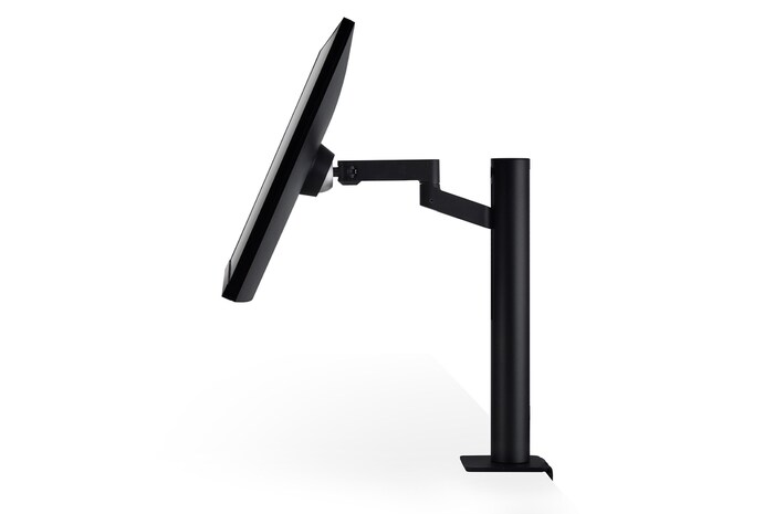 вид сбоку с наклоненным вперед монитором