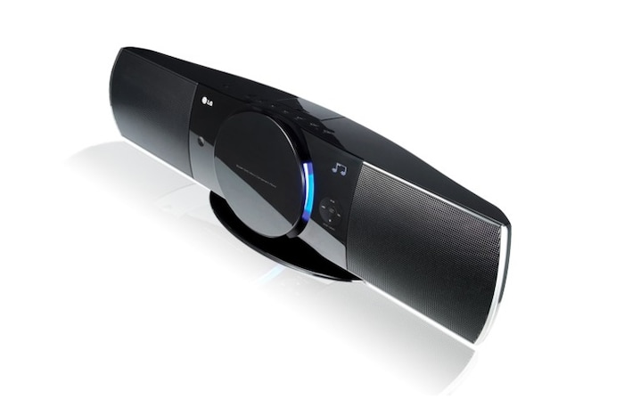 LG Micro-Chaîne DVD station d’accueil iPod, FB44