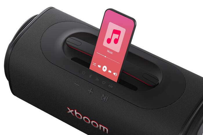 LG xboom Blast by will.i.am | Bocina portátil con sonido potente y batería de larga duración