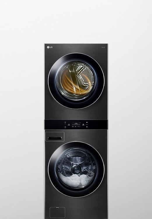 Una imagen de LG WashTower™ con Center Control™.