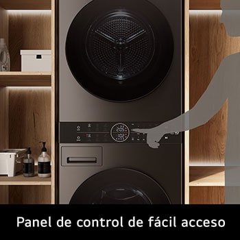Primer plano del panel de control central de la LG WashTower™. Todos los ajustes de la lavadora y la secadora son accesibles cómodamente en una única interfaz de control negra, ubicada en el centro.